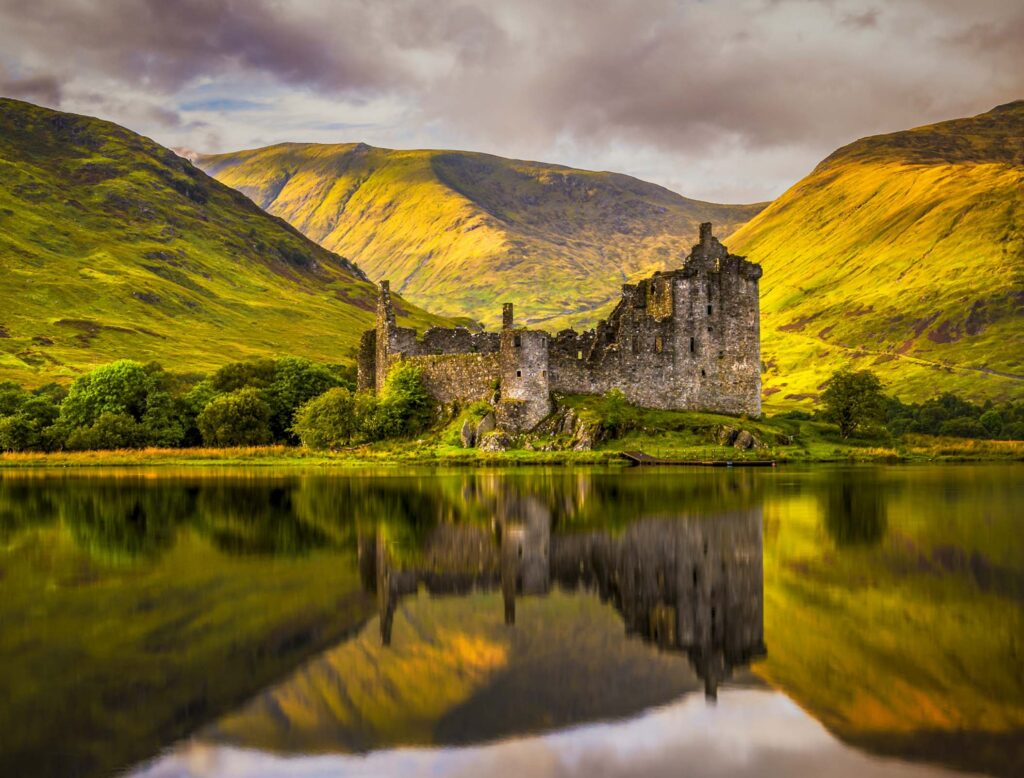Wide shot of Kilchurn Castle in Scotland